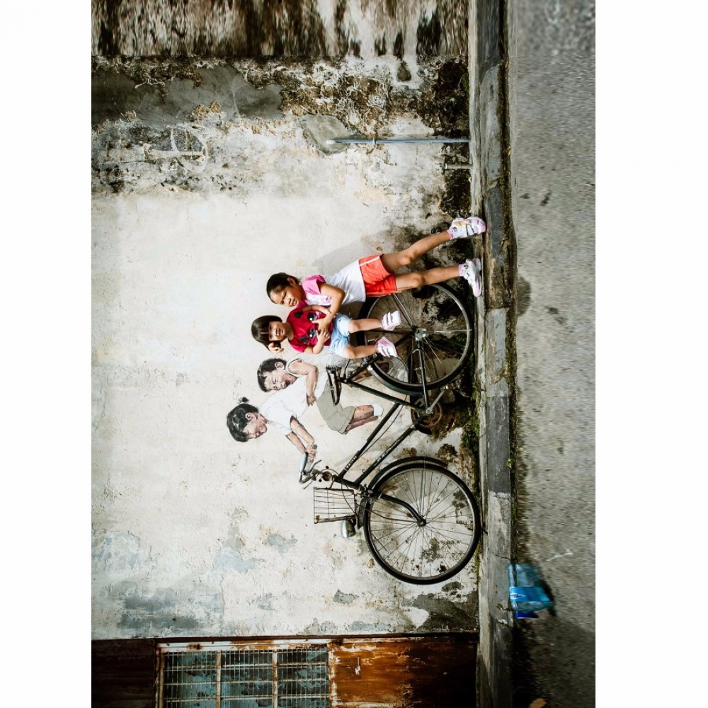 Children on Bicycle Poster Mobile Case Cover - Image 2