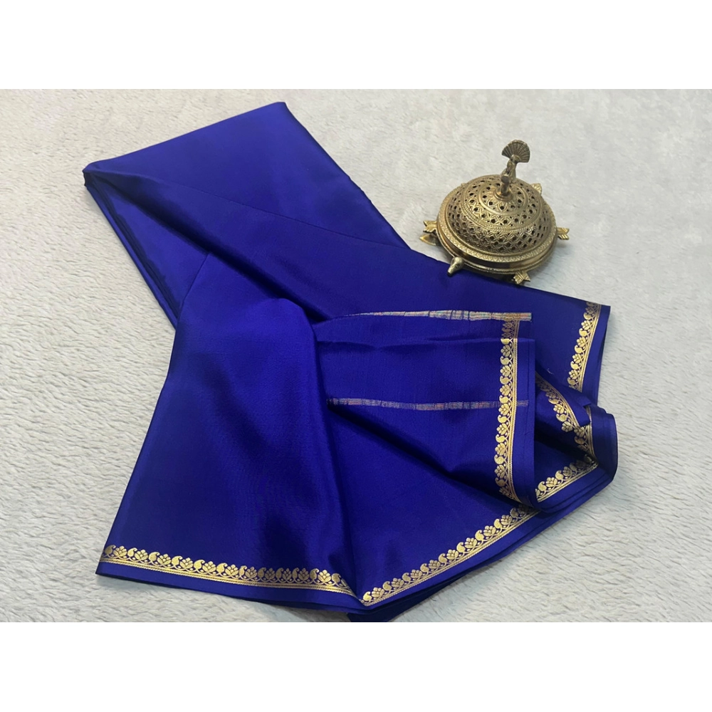 Generic Women's Crepe Chit Pallu Solid Saree With Unstitched Blouse 5.5Mtr (Navy Blue) - Image 2