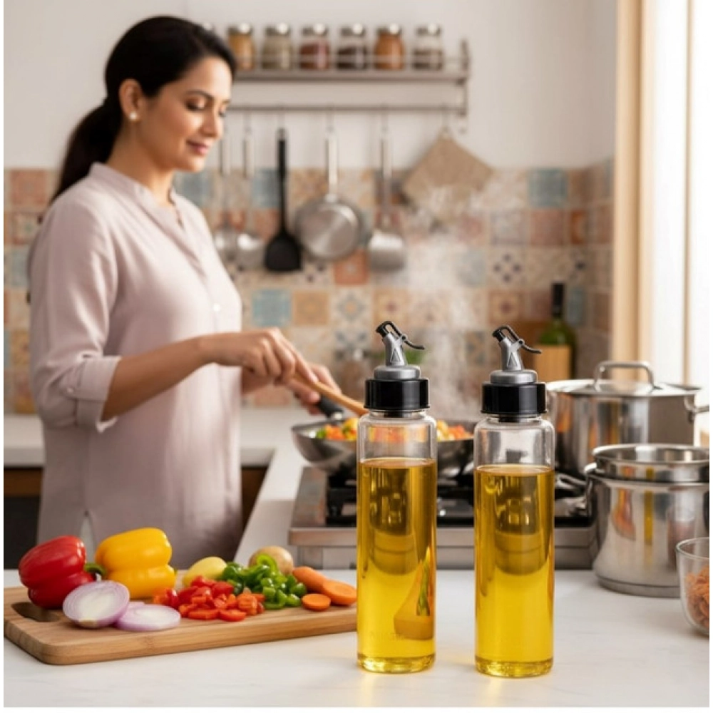 Generic Plastic 2-Pcs Set Oil Bottle With Airtight Dispenser Lid (Multicolor) - Image 3